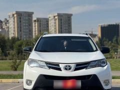 Сүрөт унаа Toyota RAV4