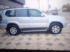 Сүрөт унаа Toyota Land Cruiser Prado