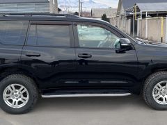 Photo of the vehicle Toyota Land Cruiser Prado