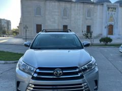 Сүрөт унаа Toyota Highlander