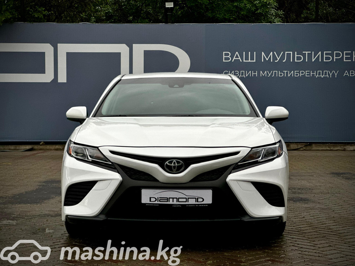 Купить Toyota Camry в Бишкеке, 2018 год, 18 800 $.