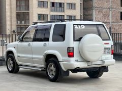 Сүрөт унаа Isuzu Bighorn