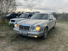 Фото авто Mercedes-Benz E-Класс