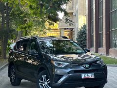 Сүрөт унаа Toyota RAV4