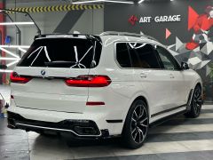 Photo of the vehicle BMW X7