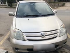 Сүрөт унаа Toyota Ist