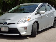 Фото авто Toyota Prius