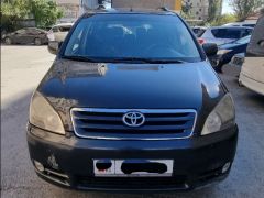 Сүрөт унаа Toyota Avensis Verso