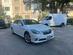 Сүрөт унаа Toyota Crown