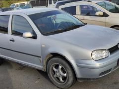 Фото авто Volkswagen Golf