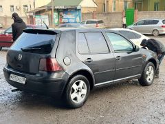 Photo of the vehicle Volkswagen Golf