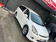 Фото авто Toyota Wish