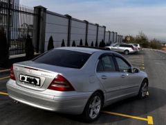 Фото авто Mercedes-Benz C-Класс