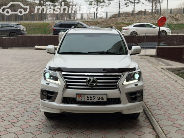 Lexus LX