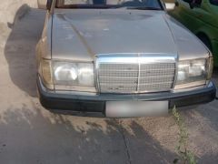 Сүрөт унаа Mercedes-Benz W124