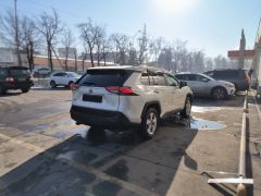 Сүрөт унаа Toyota RAV4