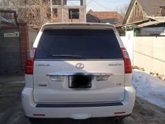 Photo of the vehicle Lexus GX