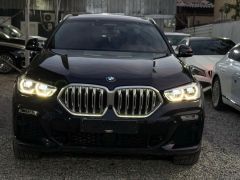 Photo of the vehicle BMW X6