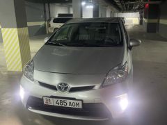 Фото авто Toyota Prius