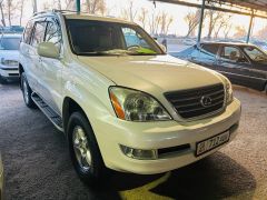 Photo of the vehicle Lexus GX