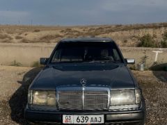 Сүрөт унаа Mercedes-Benz W124