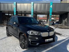 Photo of the vehicle BMW X5