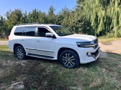 Photo of the vehicle Toyota Land Cruiser