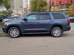 Сүрөт унаа Toyota Sequoia