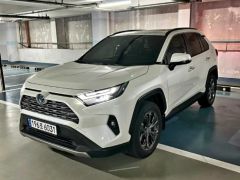 Сүрөт унаа Toyota RAV4