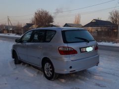 Сүрөт унаа Toyota Avensis Verso