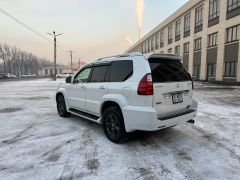 Photo of the vehicle Lexus GX