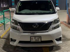 Фото авто Toyota Alphard