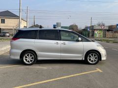 Фото авто Toyota Estima