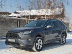 Сүрөт унаа Toyota RAV4