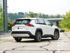 Сүрөт унаа Toyota RAV4