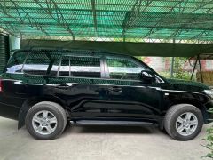 Фото авто Toyota Land Cruiser