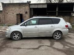 Сүрөт унаа Toyota Avensis Verso