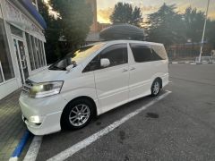 Сүрөт унаа Toyota Alphard