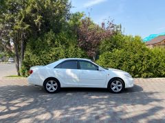 Photo of the vehicle Toyota Camry (Japan)