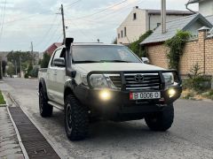 Сүрөт унаа Toyota Hilux