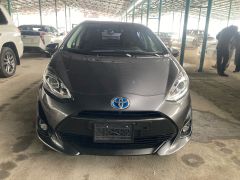 Фото авто Toyota Prius c