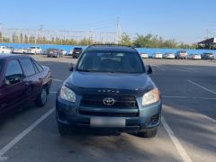 Сүрөт унаа Toyota RAV4