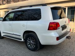 Photo of the vehicle Toyota Land Cruiser