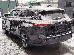 Photo of the vehicle Toyota Highlander