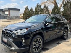 Сүрөт унаа Toyota RAV4