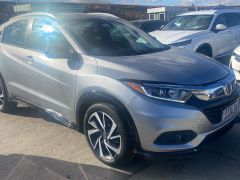 Сүрөт унаа Honda HR-V