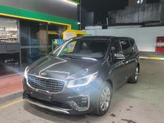 Photo of the vehicle Kia Carnival