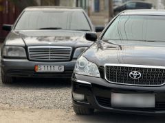 Photo of the vehicle Toyota Crown