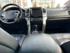 Сүрөт унаа Toyota Land Cruiser