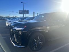 Photo of the vehicle Lexus LX